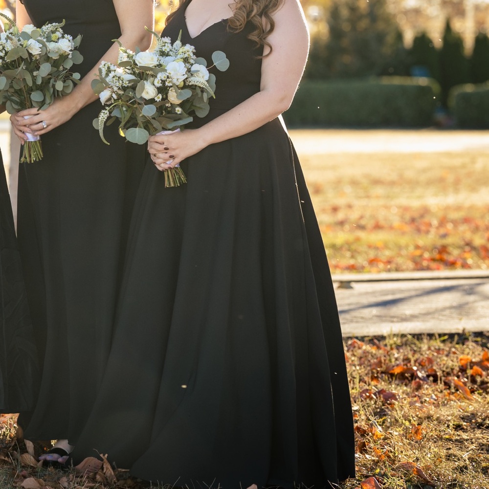 🖤 Classic Black A-Line Formal Dress (Altered to Size 12) 🖤 - Picture 8 of 9